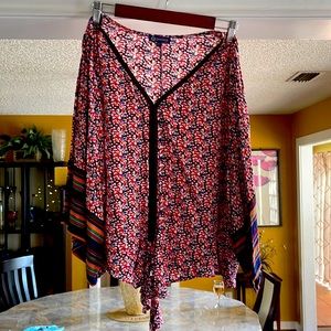 Bat wing super cute top!